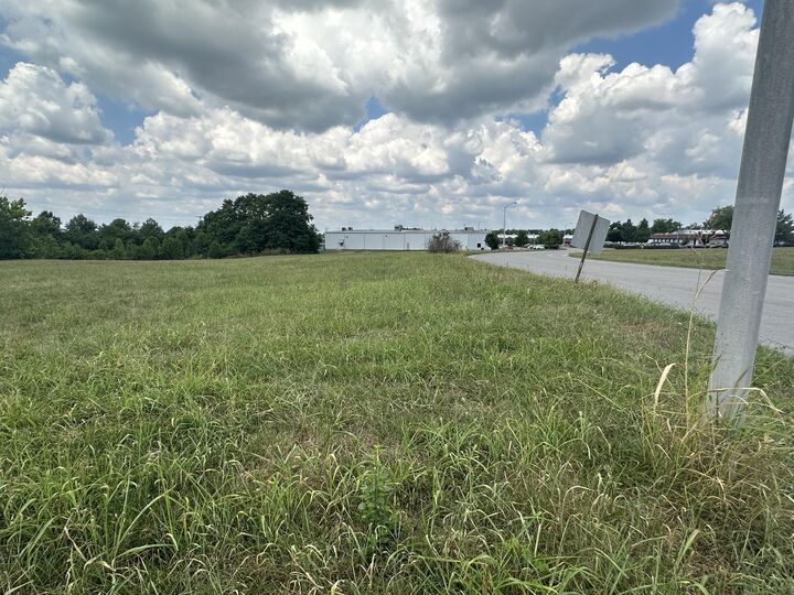 Property Photo:  101 Hendren Way  KY 40356 