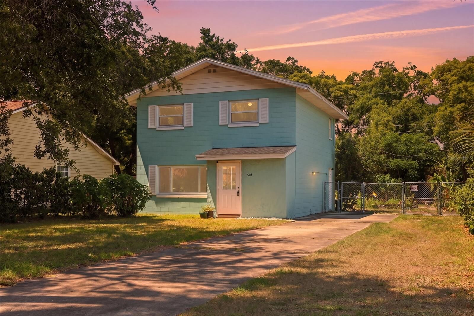 Property Photo:  804 Rosalia Drive  FL 32771 