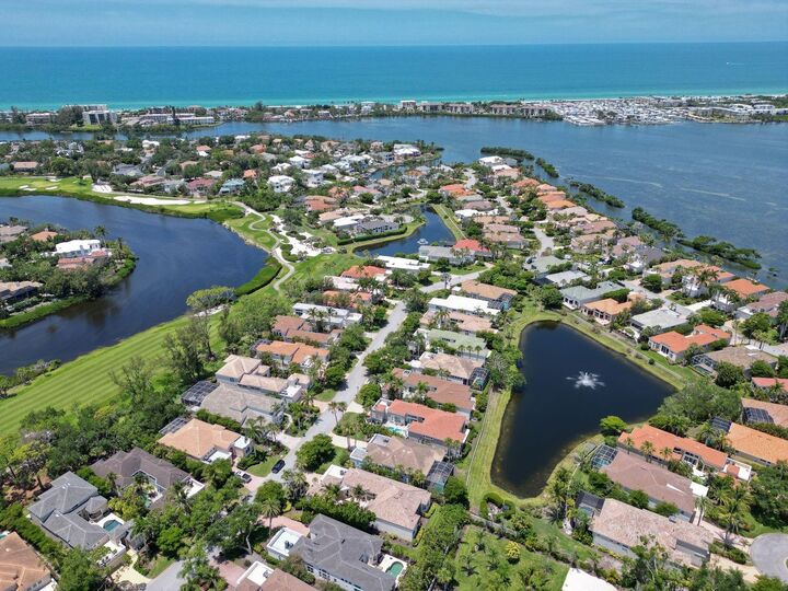 Property Photo:  3527 Fair Oaks Lane  FL 34228 