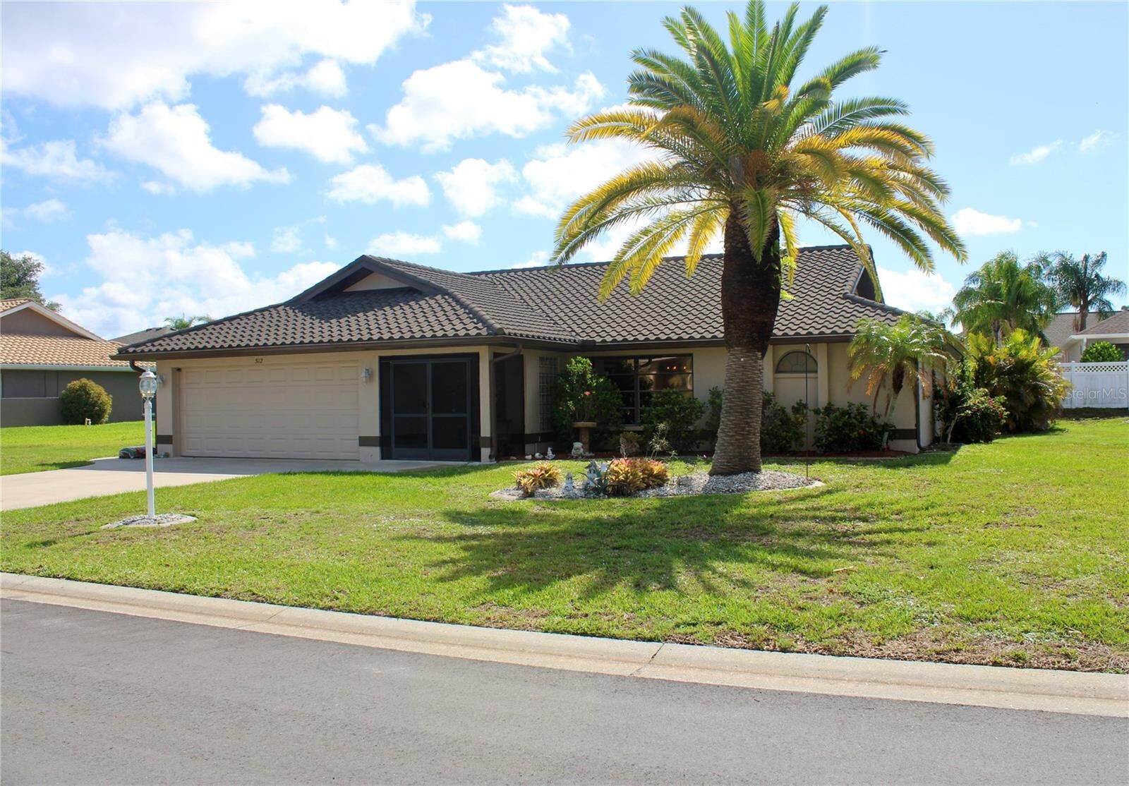 Property Photo:  512 Boxwood Lane  FL 34223 