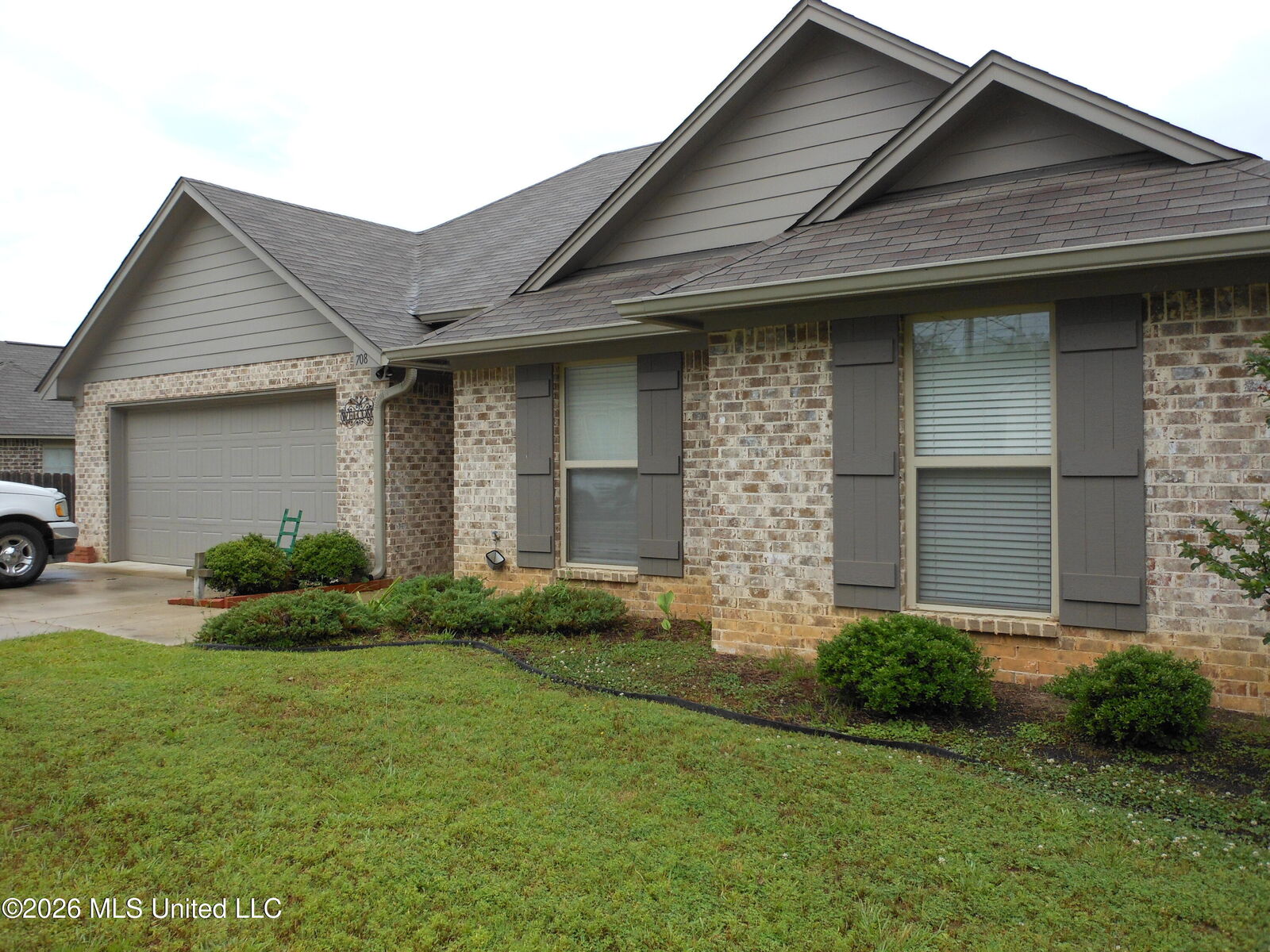 Property Photo:  708 Lexington Drive  MS 39073 