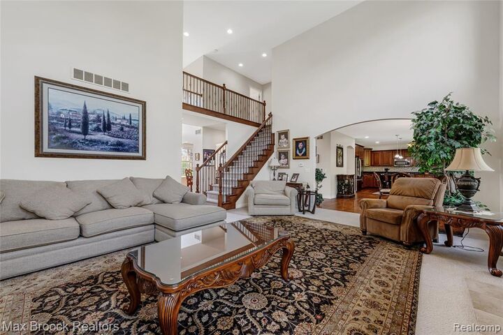 Property Photo:  1171 Cambria Drive  MI 48085 1294 