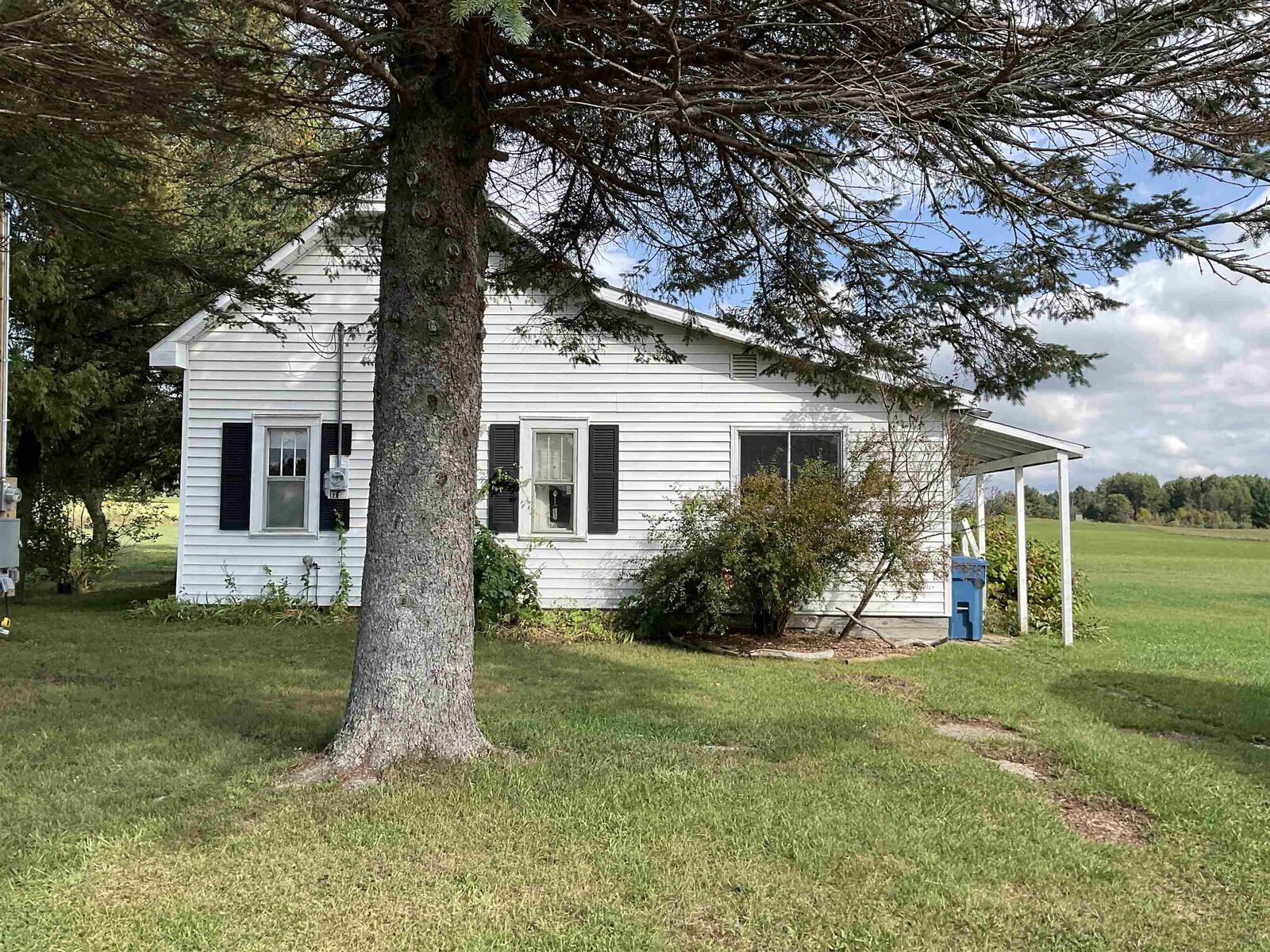 Property Photo:  4997 W M 18 Highway  MI 48624 