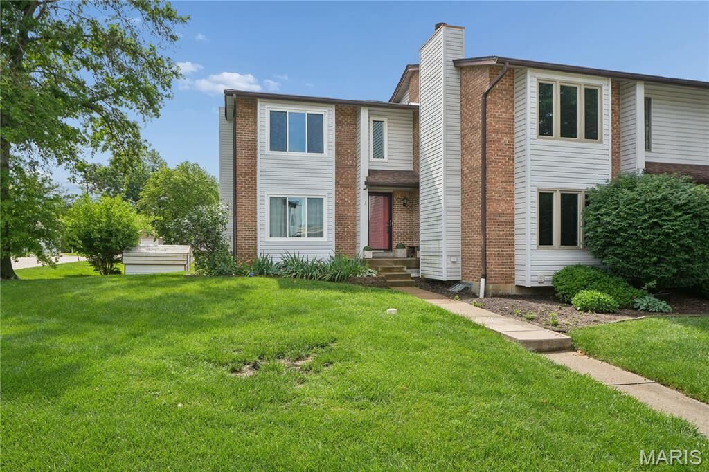 Property Photo:  68 Spring Song Court G  MO 63376 