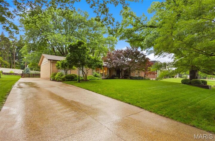 Property Photo:  12632 Villa Hill Lane  MO 63141 