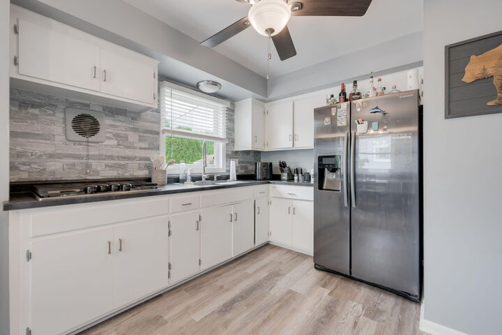 Property Photo:  5427 S 112th St St  WI 53130 