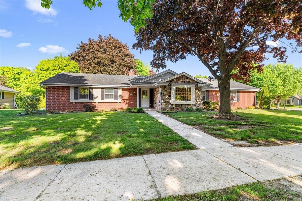 Property Photo: W71n980 Harrison Ave WI 53012