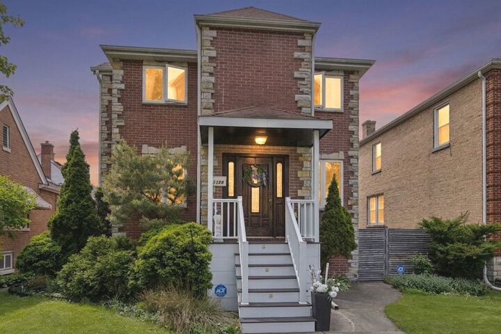 Property Photo:  3328 N Plainfield Avenue  IL 60634 
