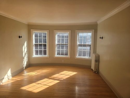 Property Photo: 410 Ridge Avenue 23-2 IL 60202