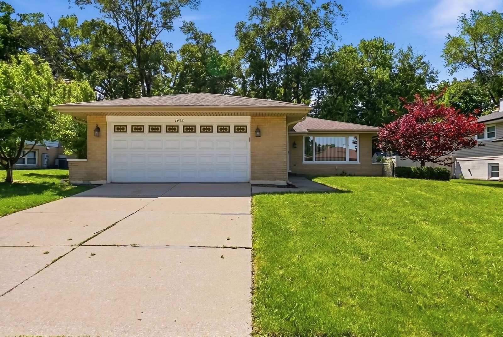 Property Photo: 1432 Schramm Drive IL 60559
