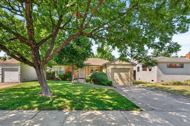 Property Photo: 2349 Anita Avenue CA 95822