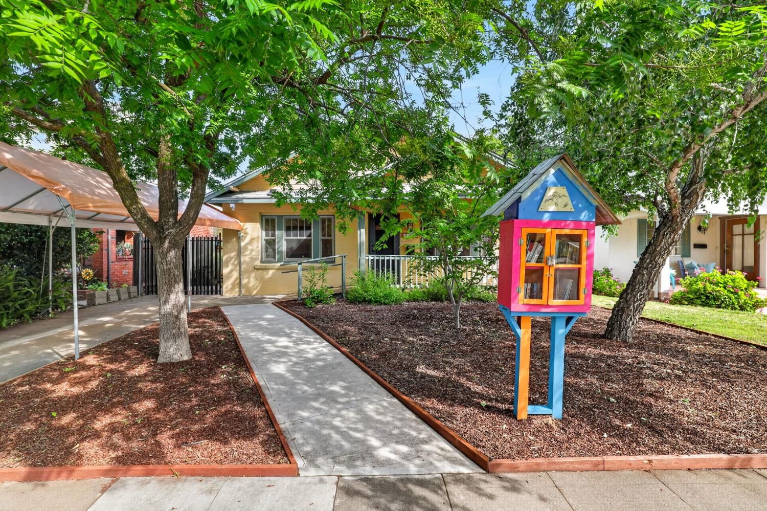 Property Photo:  3957 Miller Way  CA 95817 