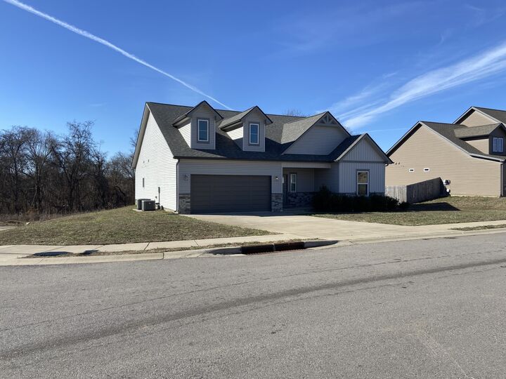 Property Photo: 602 Alvin Rd TN 37042