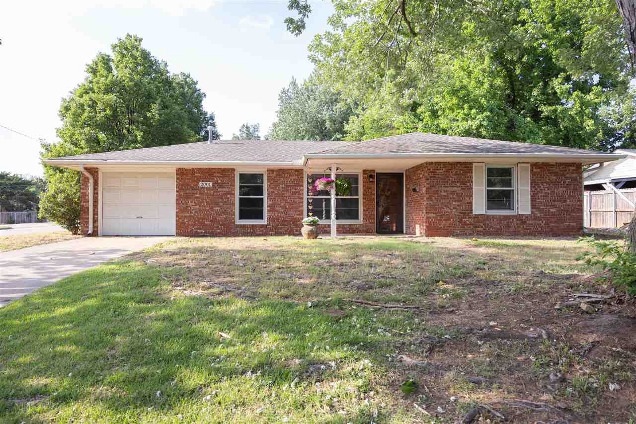 Property Photo: 2001 Wildwood OK 74604-5704