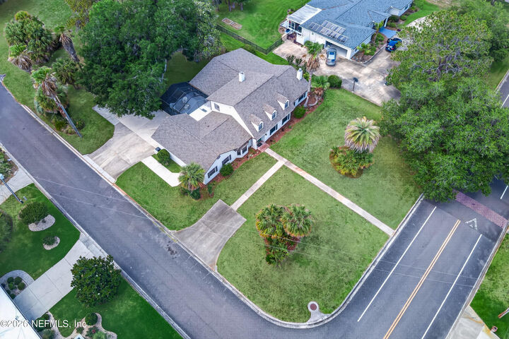 Property Photo: 6726 SW 35th Way FL 32608