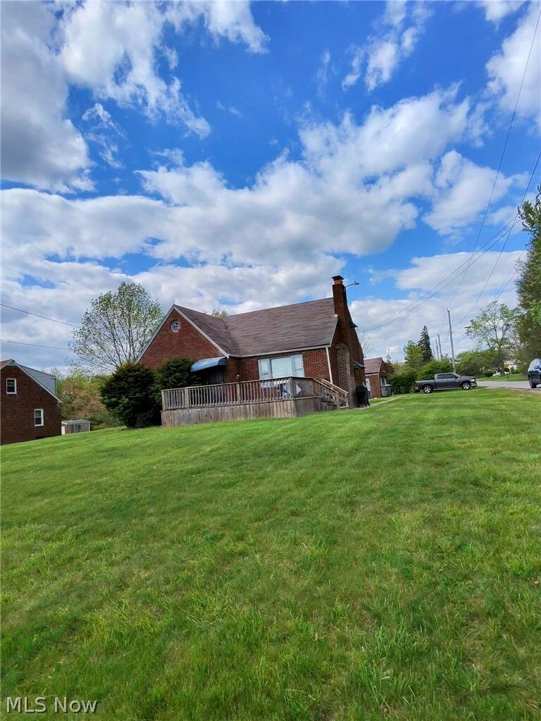 Property Photo:  2156 McGuffey Road  OH 44505 