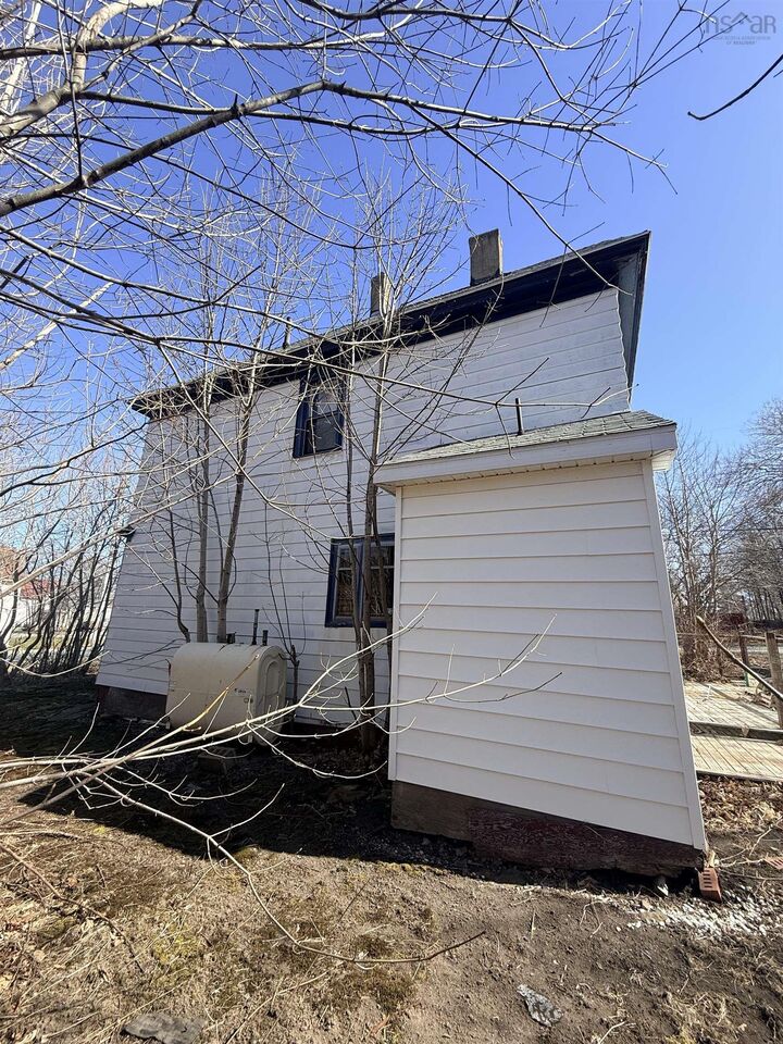 Property Photo:  25 Queen Street  NS B1V 1L2 