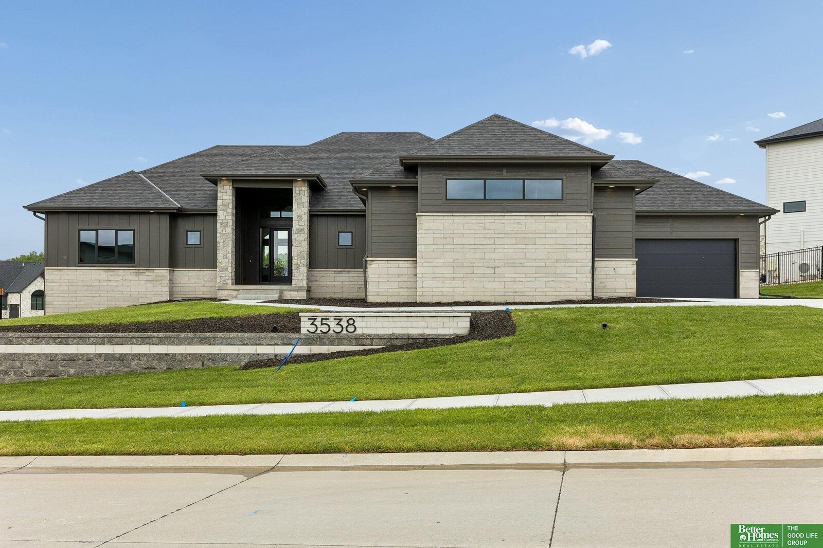 Property Photo: 3538 S 210th Avenue NE 68022