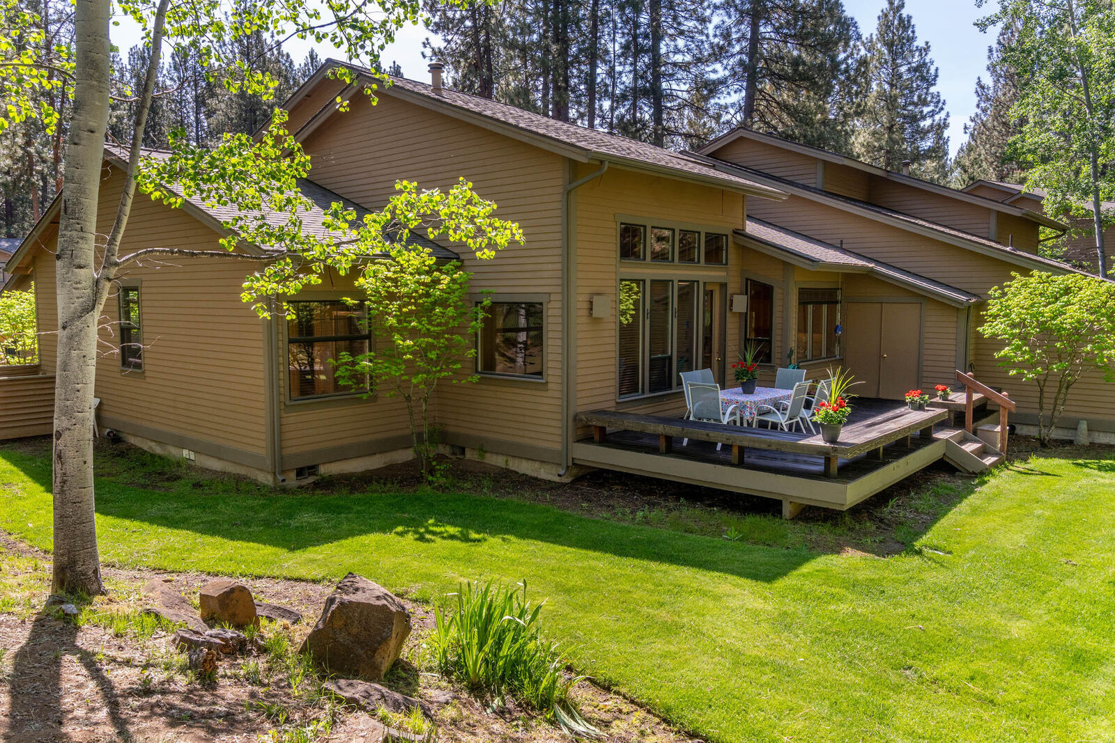 Property Photo:  60555 Elkai Woods Drive 86  OR 97702 