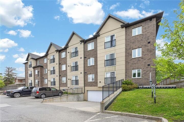 Property Photo:  886 Golf Links Road 204  ON L9K 1J8 
