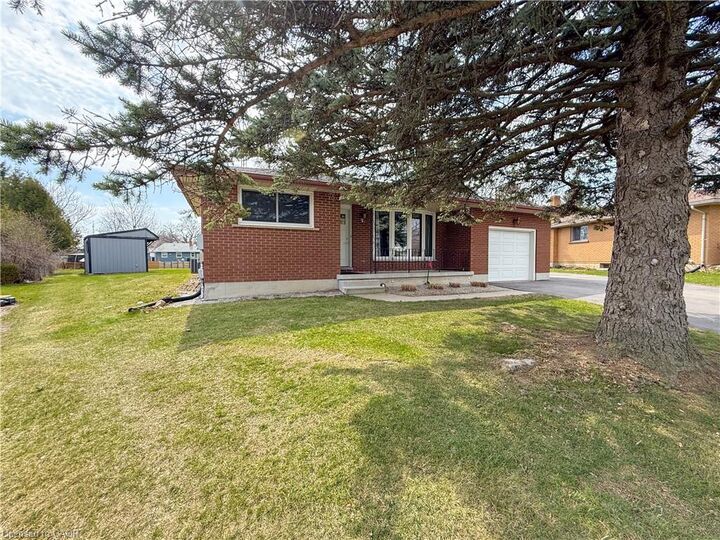 Property Photo:  14 Orchard Crescent  ON N0E 1Y0 