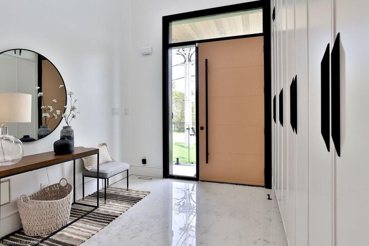 Property Photo:  1143 Kane Road  ON L5H 2M2 