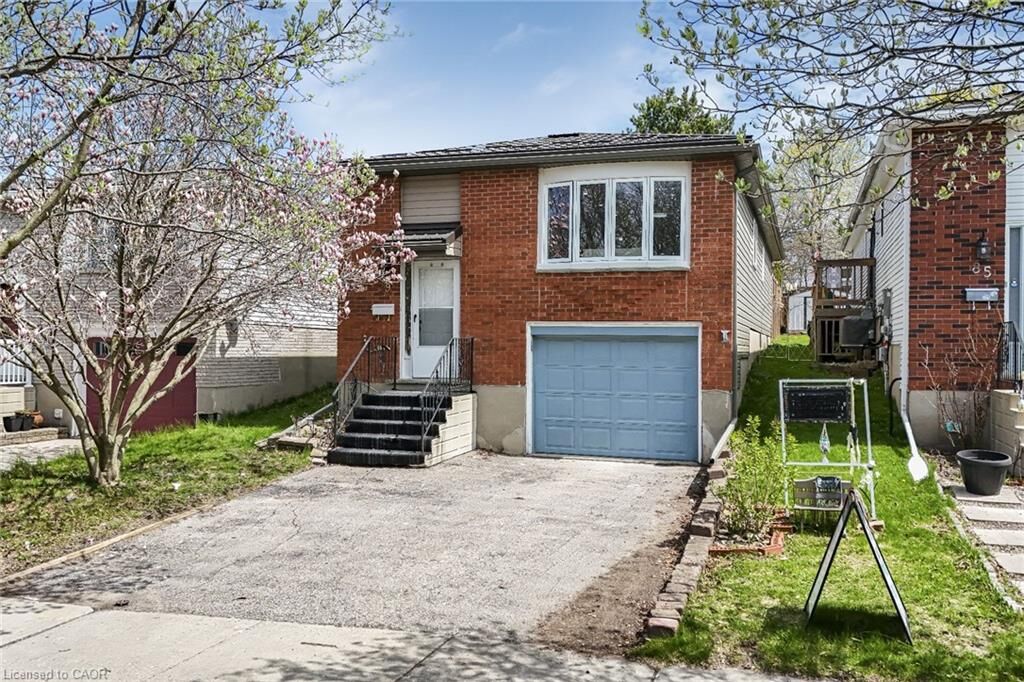 Property Photo:  89 Ristau Crescent  ON N2E 3A9 