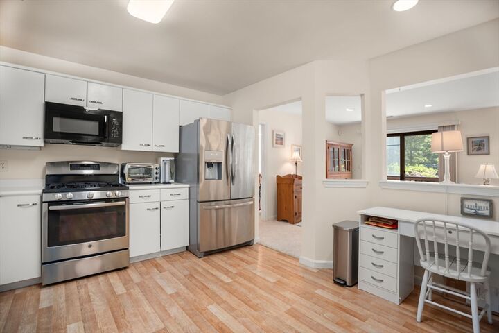 Property Photo:  770 Salisbury St J558  MA 01609 