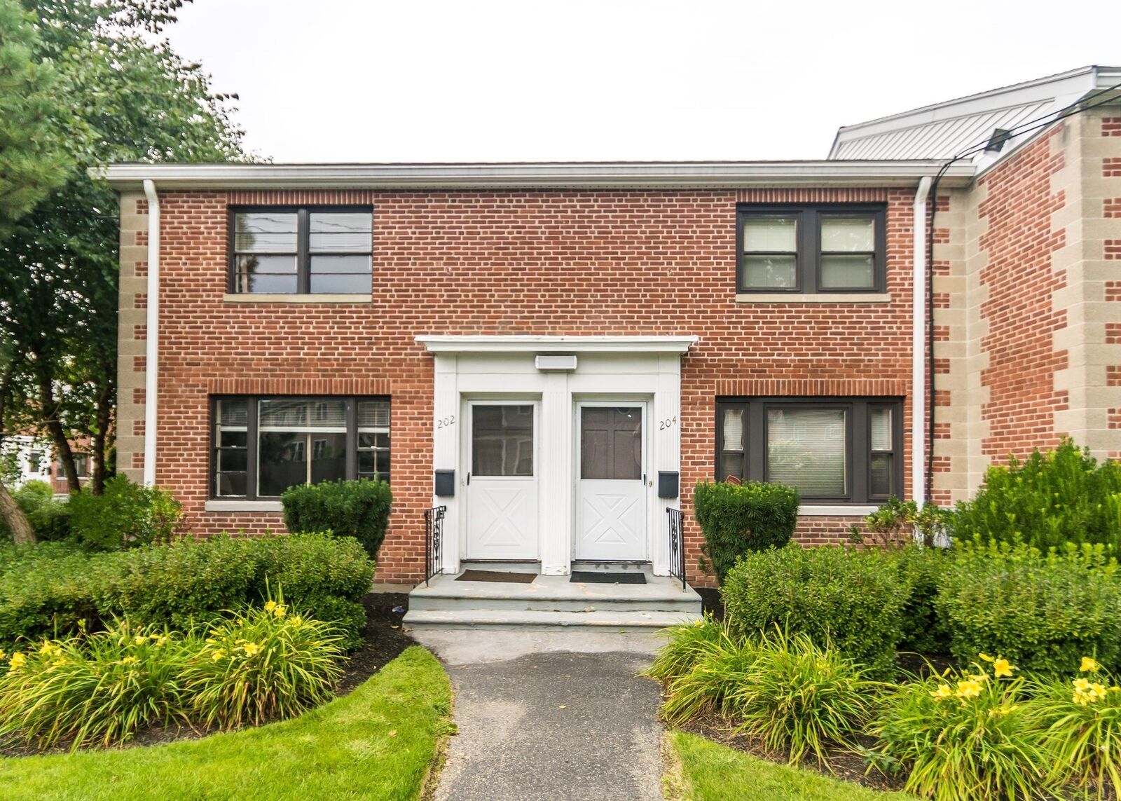 Property Photo: 200-202 Church Street 200-202 MA 02452