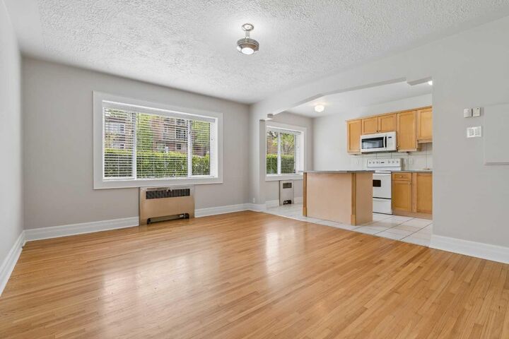 Property Photo:  330 19 Avenue SW 4  AB T2S 0C9 