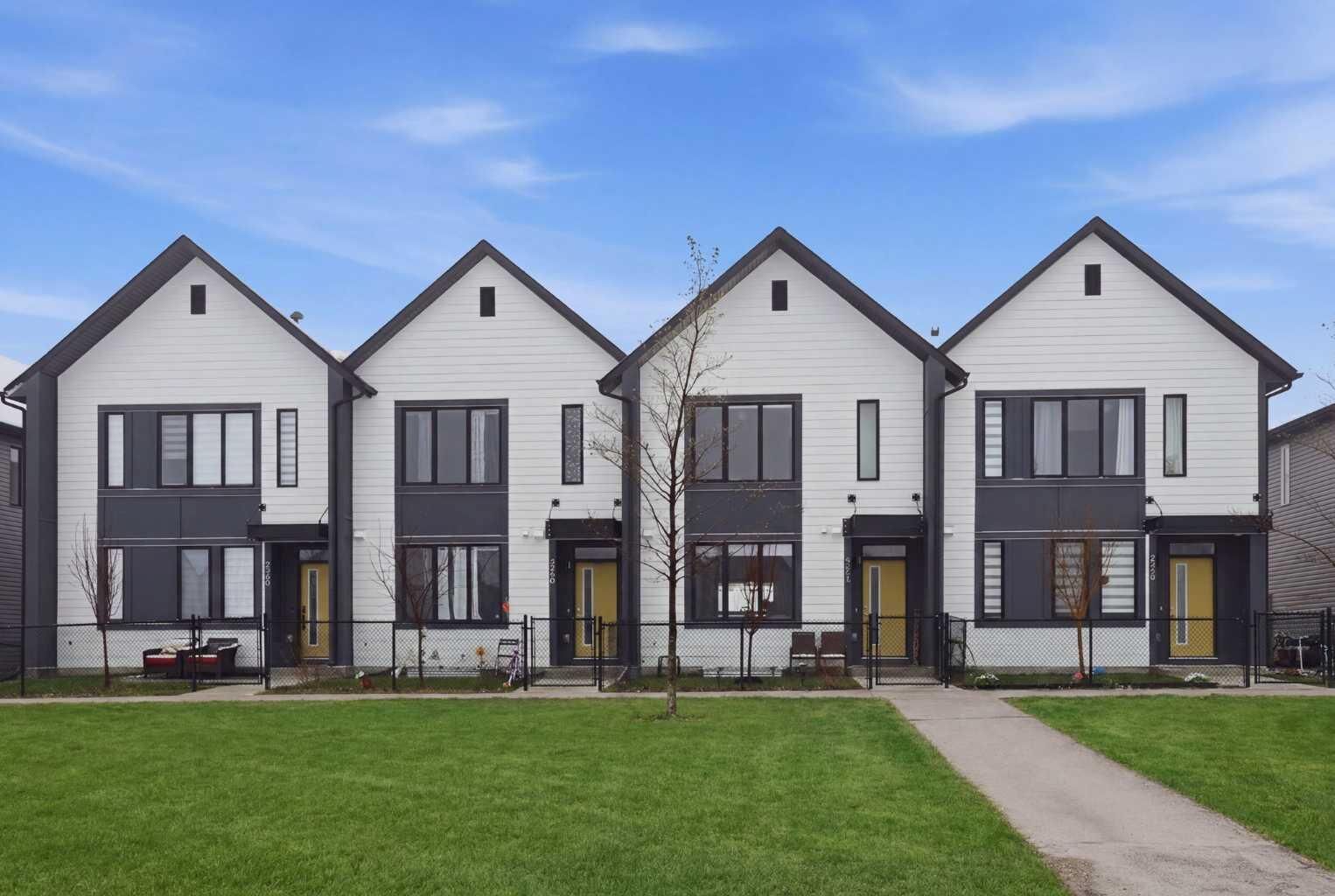 Property Photo: 224 South Point Greenway SW AB T4B 5J3