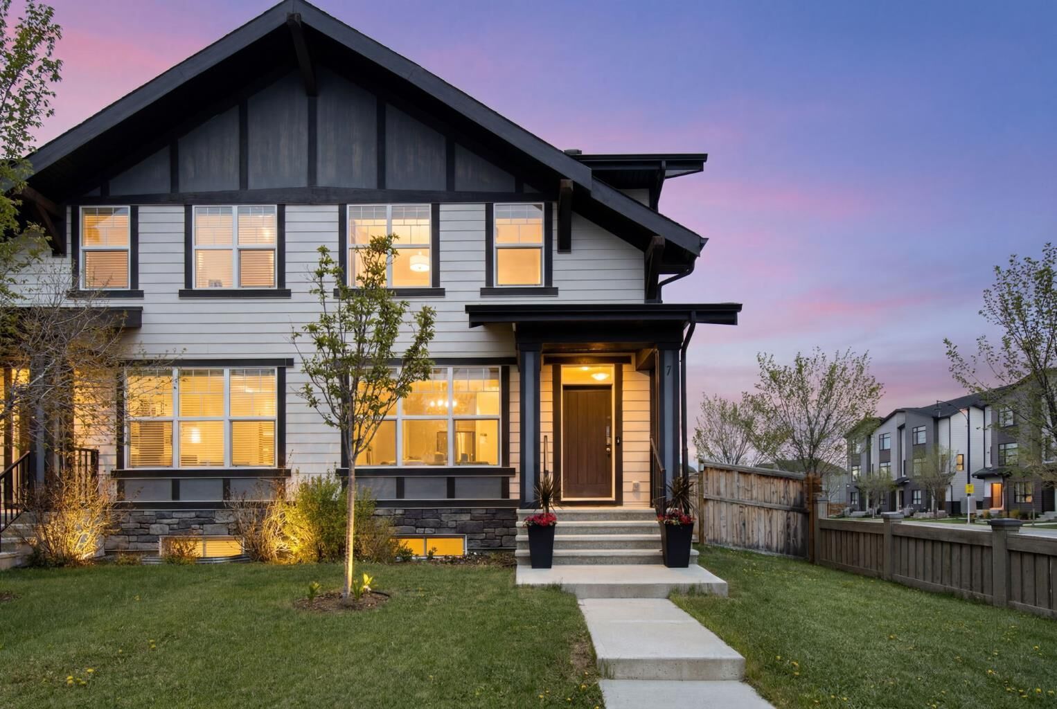 Property Photo:  7 Masters Square SE  AB T3M 2N3 