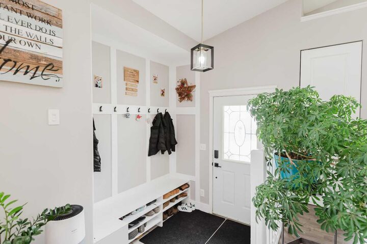 Property Photo: 7326 104A Street SW AB T8W 2N7