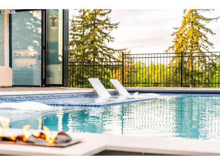 Property Photo: 4541 NW 71st Ave WA 98607