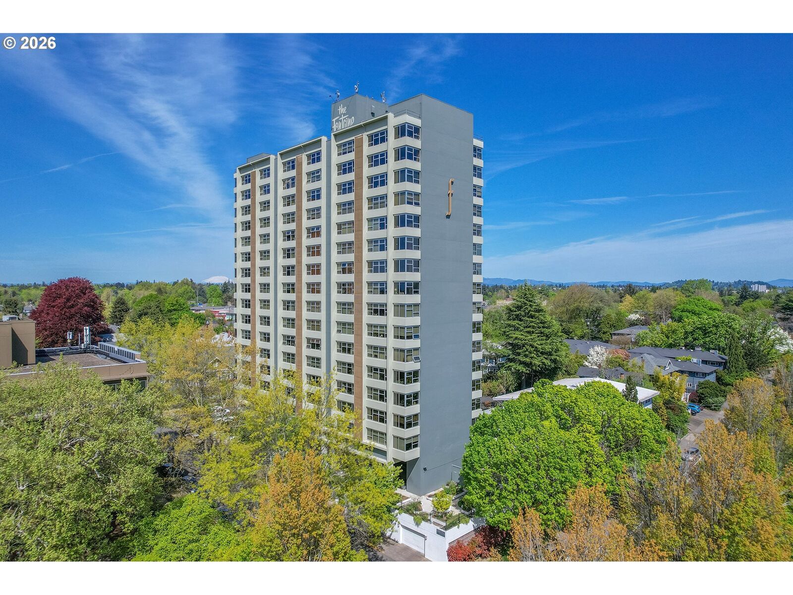 Property Photo:  1220 NE 17th Ave 2F  OR 97232 