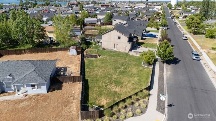 Property Photo: 3624 W Wapato Road WA 98837