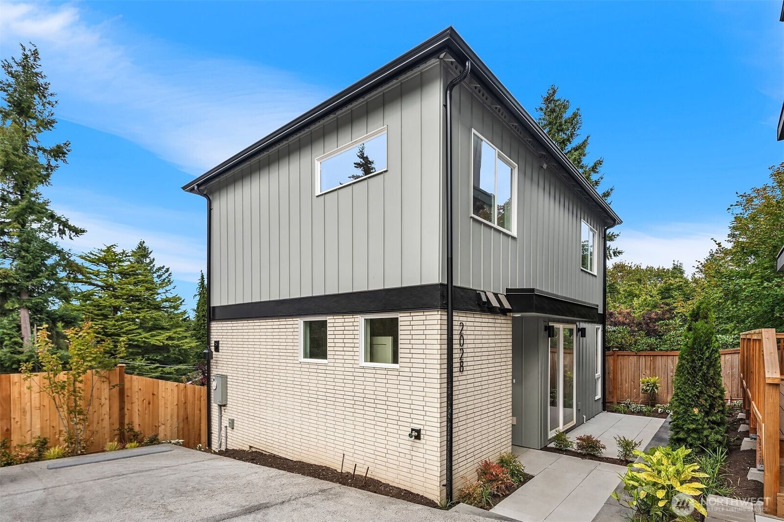 Property Photo:  2028 NE 123rd Street  WA 98125 