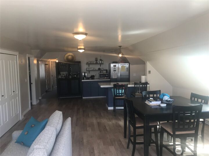 Property Photo:  2909  Walnut Street  WA 98225 