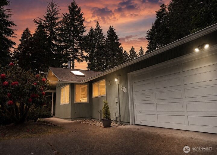 Property Photo: 2320 Lakemoor Drive SW WA 98512