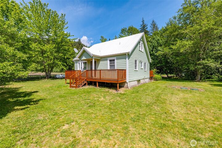 Property Photo: 60982 Dexter Lane WA 98267