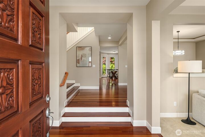 Property Photo:  687  Bear Ridge Drive NW  WA 98027 