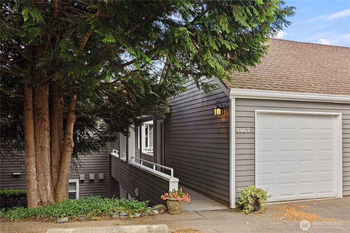 Property Photo:  4067  223rd Place SE 2026  WA 98029 