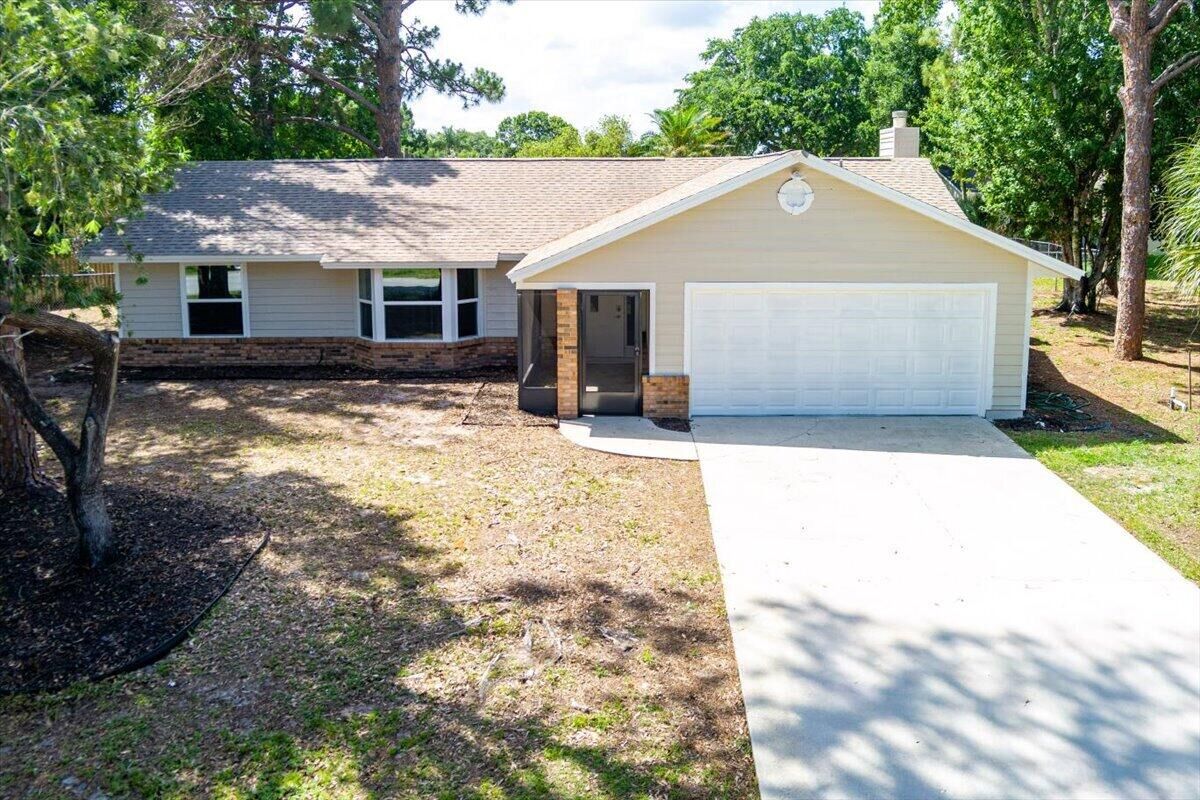 Property Photo:  271 NE Naylor St Street  FL 32907 