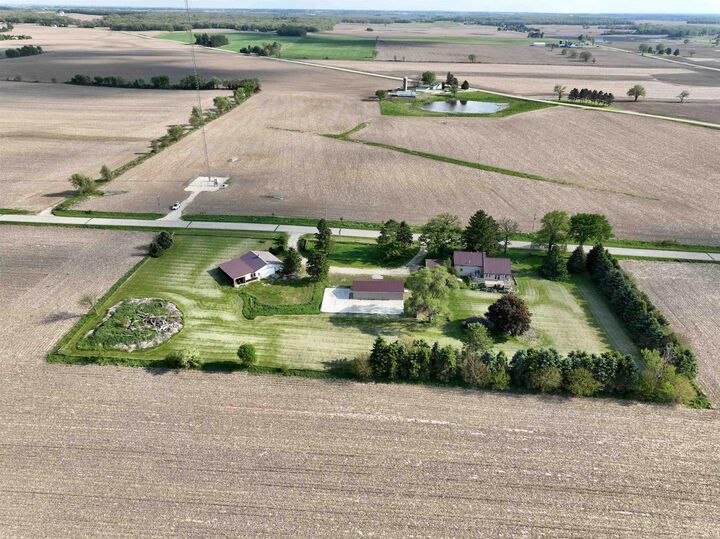 Property Photo:  7919 E Six Corners Road  WI 53563 