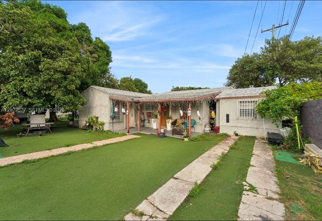 Property Photo:
