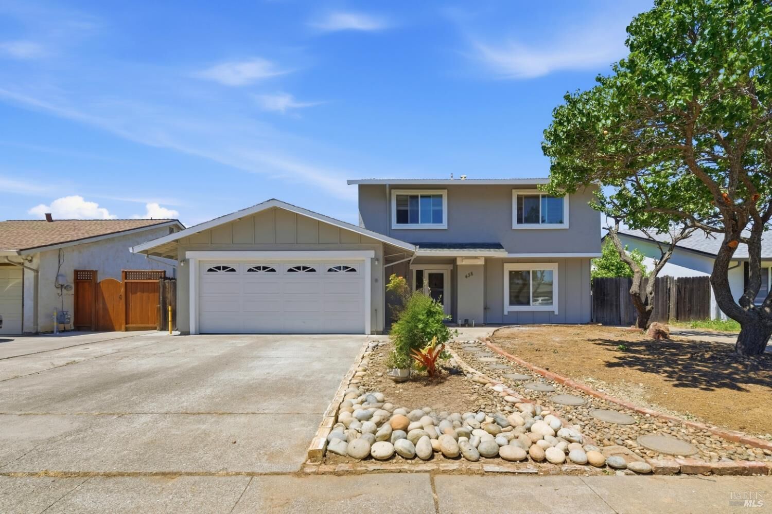 Property Photo: 438 Royal Oaks Drive CA 95687