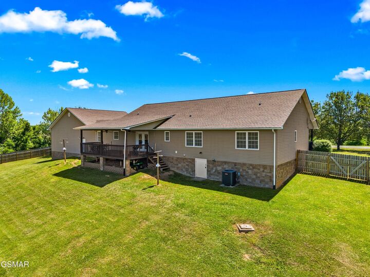 Property Photo:  140 Windsong Drive  TN 37843 