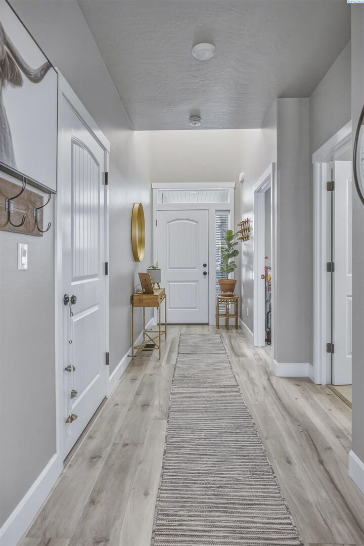 Property Photo:  7037 W 35th Ave  WA 99338 
