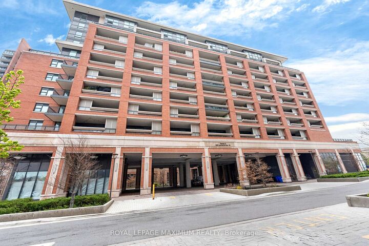 Property Photo: 830 Lawrence Avenue W 1510 ON M6A 0B6