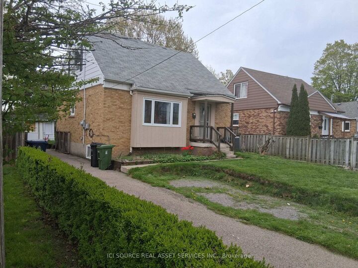 11 Ellington Drive — photo 1